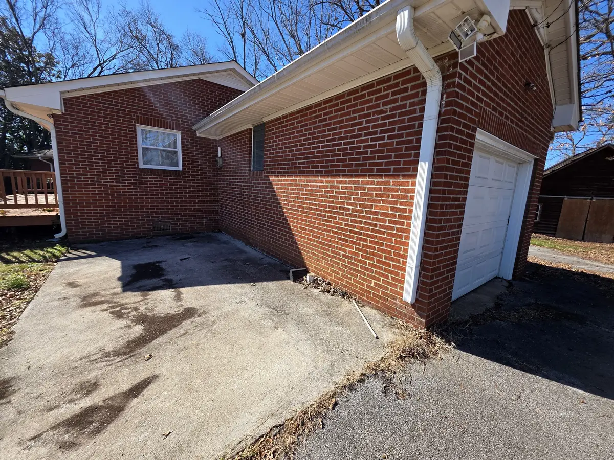 2001 Lacy Ln, Maryville, TN 37801 - #1