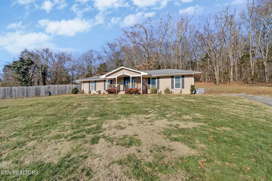 400 Woodland St, Livingston, TN 38570 - #3