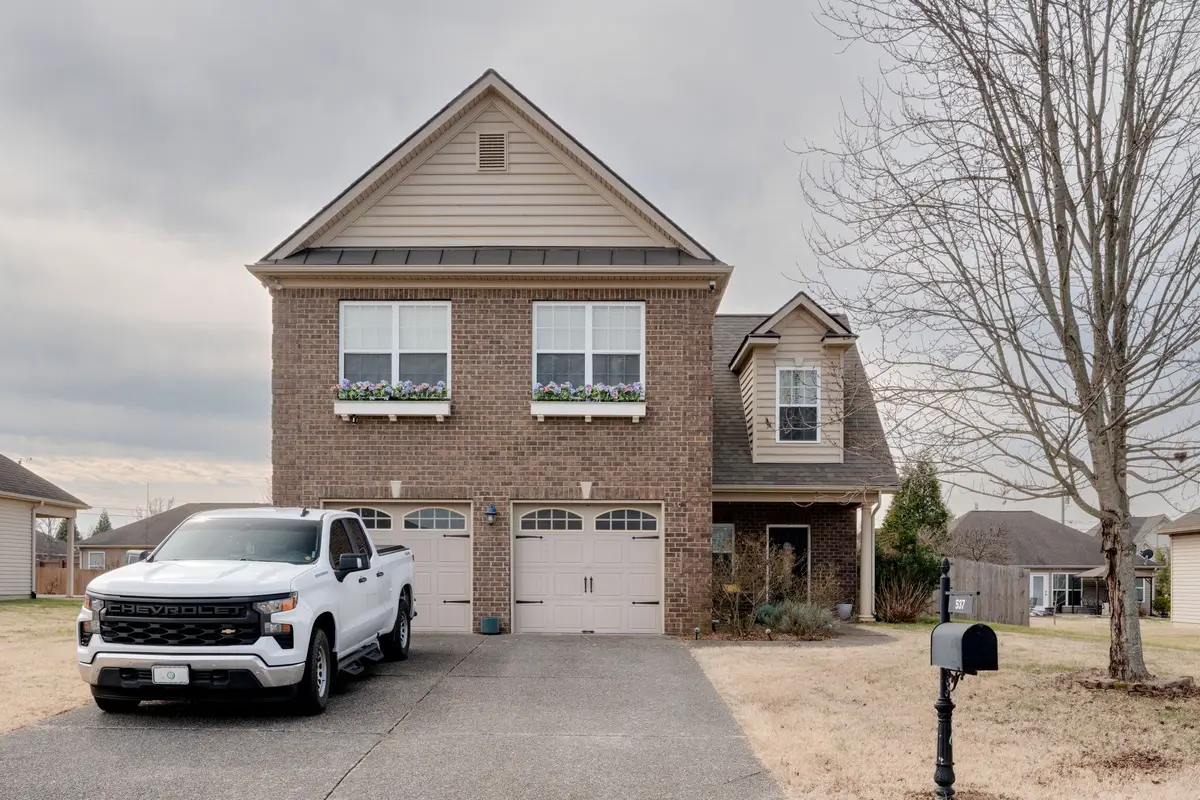 537 Callie Ave, Gallatin, TN 37066 - #1