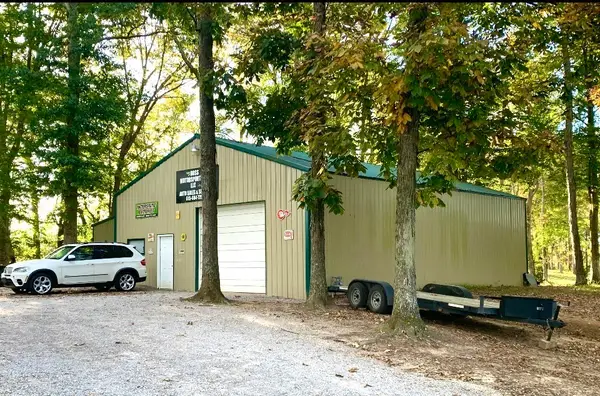 295 Roy Womack Rd, Smithville, TN 37166