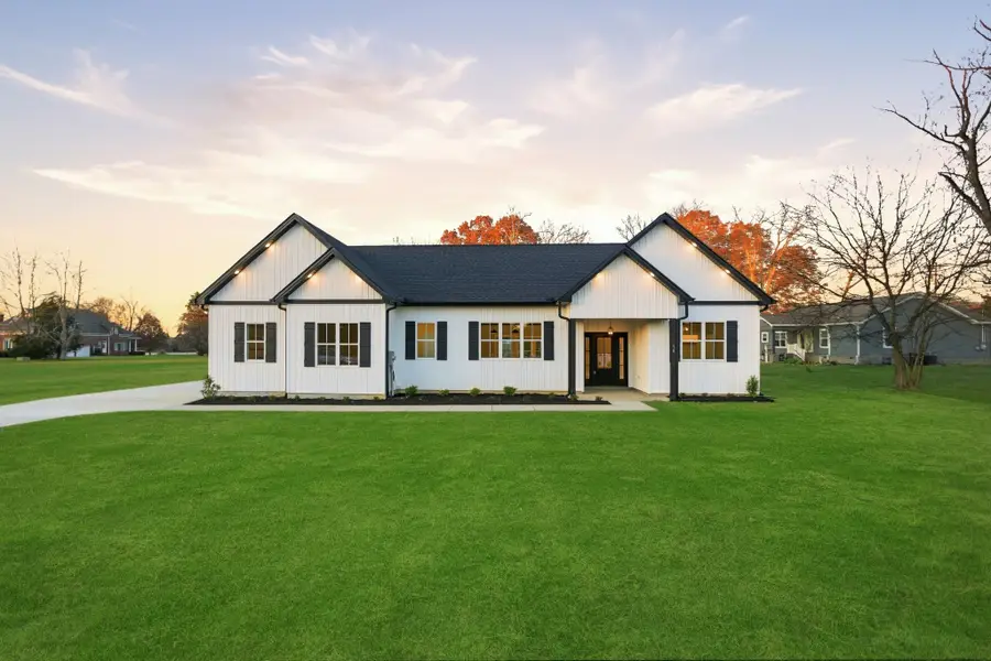 90 Kings Ln, Tullahoma, TN 37388 - #2