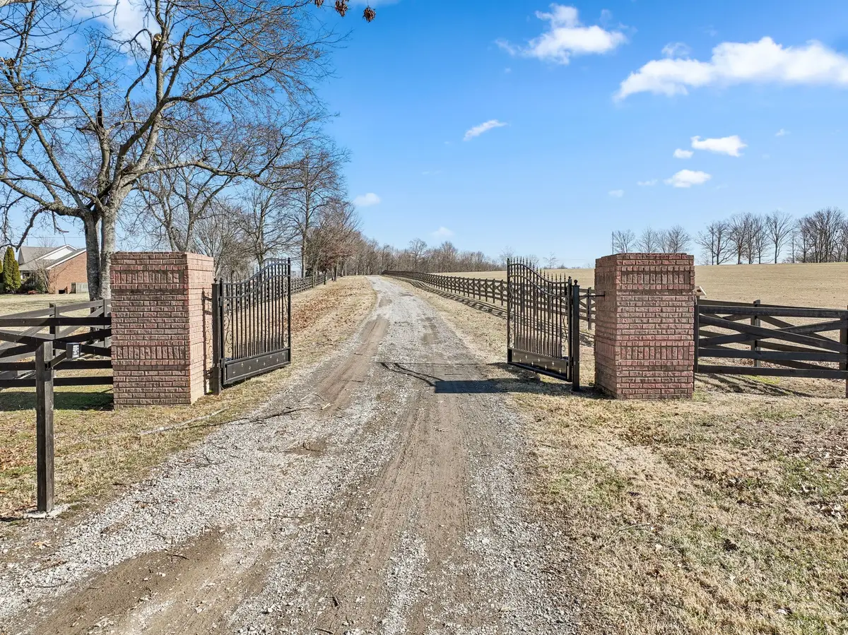 2049 Liebengood Rd, Goodlettsville, TN 37072 - #1