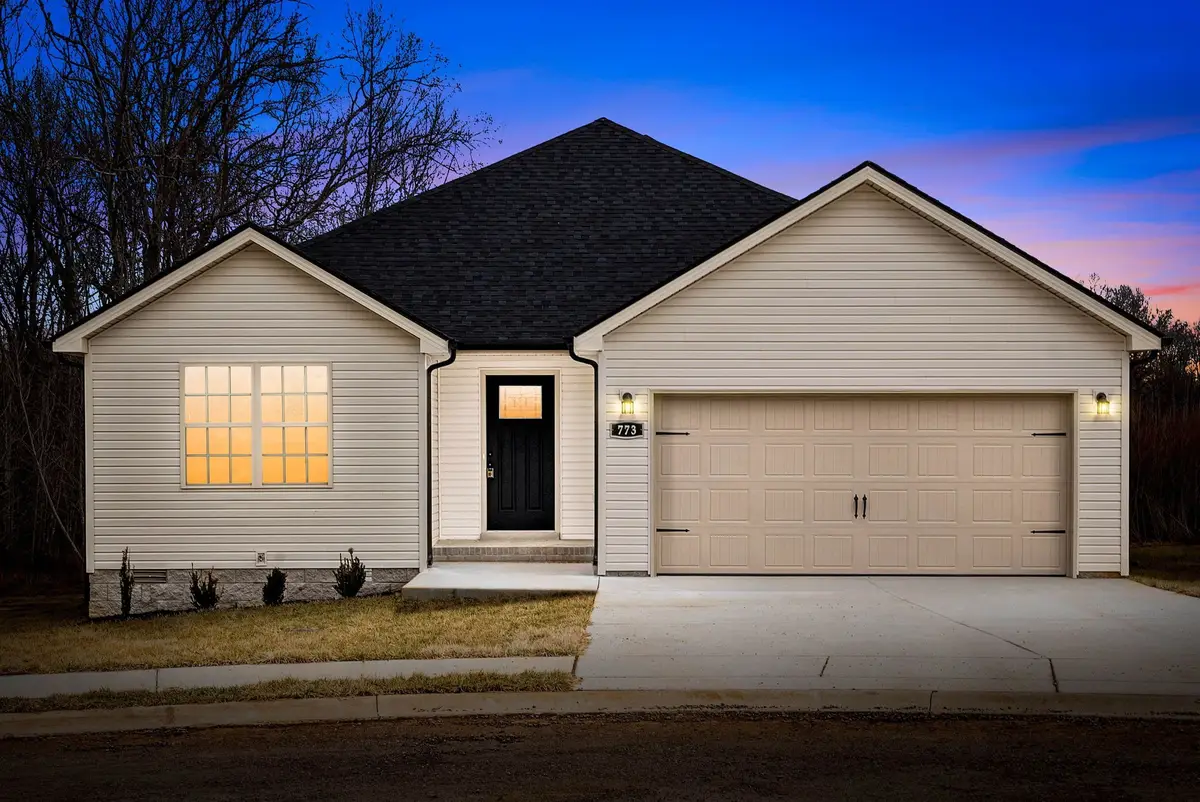 1589 Fredrick Dr, Clarksville, TN 37042 - #1