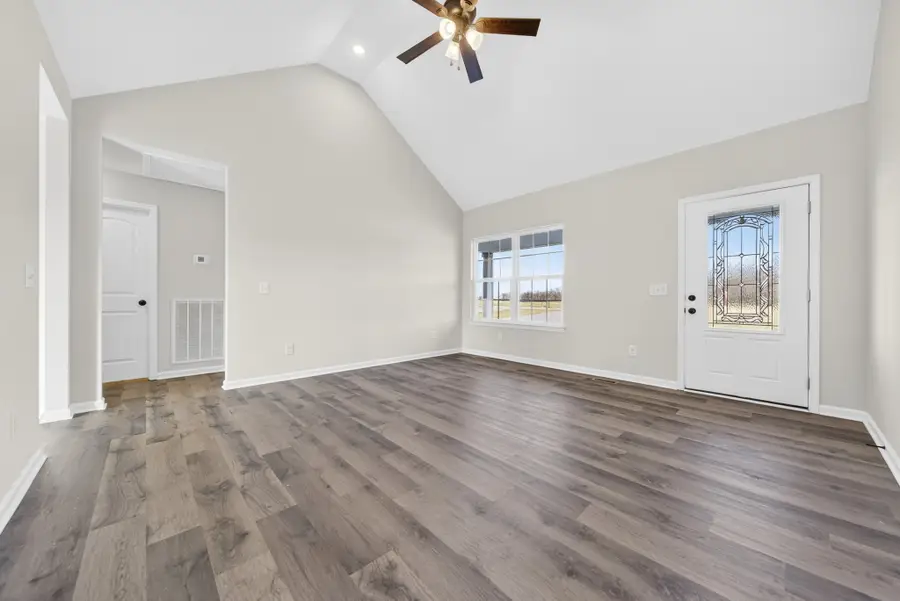 2645 Wixtown Rd, Westmoreland, TN 37186 - #3