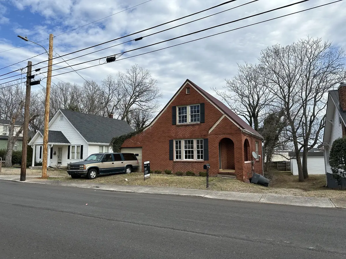 102 Lind St, McMinnville, TN 37110 - #1