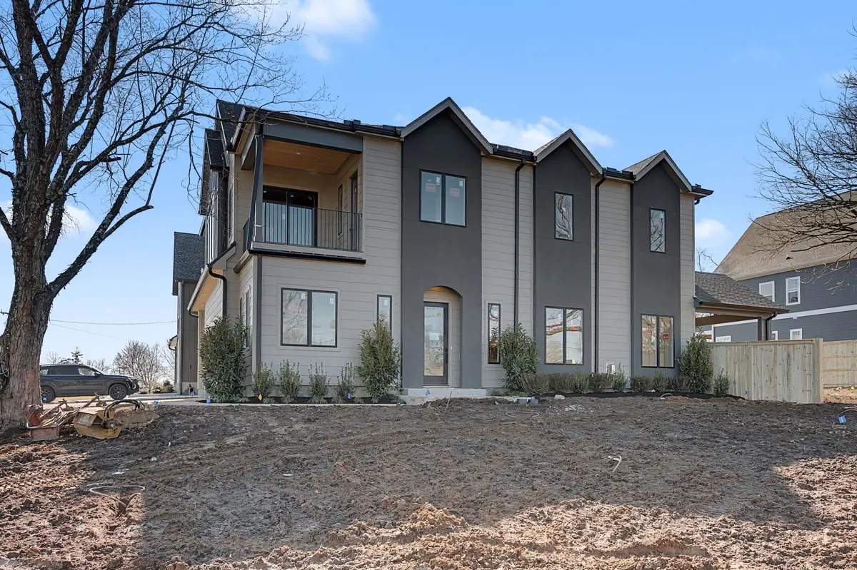 726 Newhall Dr, Nashville, TN 37206 - #1