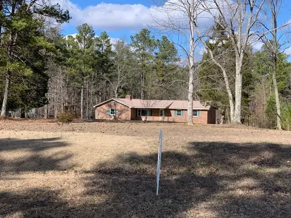 641 Swan Ave, Hohenwald, TN 38462