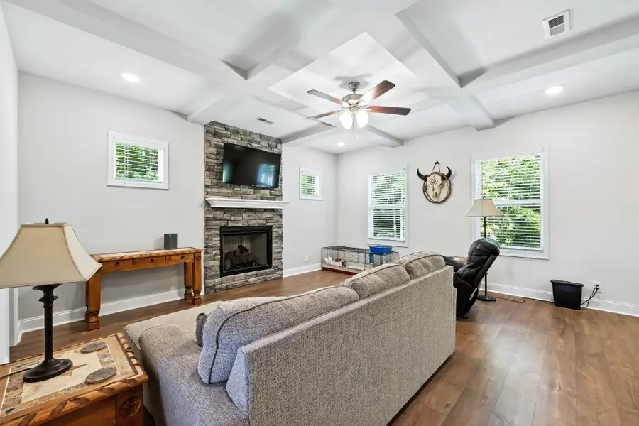 2981 Sharp Top Rd, Palmyra, TN 37142 - #3