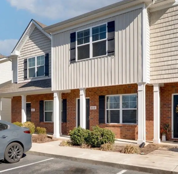 810 Staten Dr, Murfreesboro, TN 37128