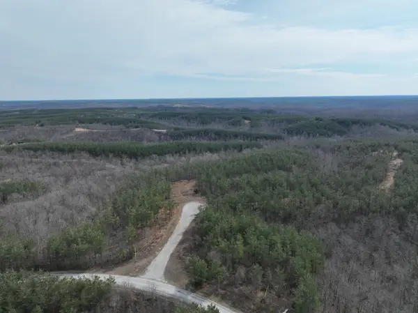 71 Auburn Ct, Linden, TN 37096