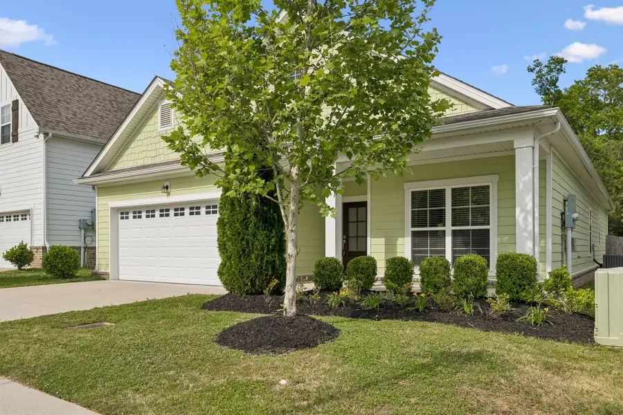 220 Hermitage Point Dr, Hermitage, TN 37076 - #2