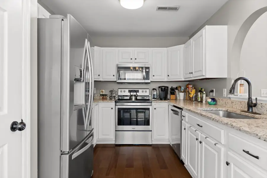 6815 Huntcliff Drive, Ooltewah, TN 37363 - #3