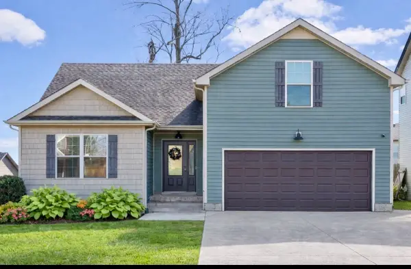 1272 Eagles View Dr, Clarksville, TN 37040