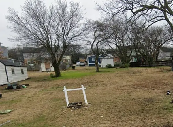 453 Dennis Dr, Nashville, TN 37207