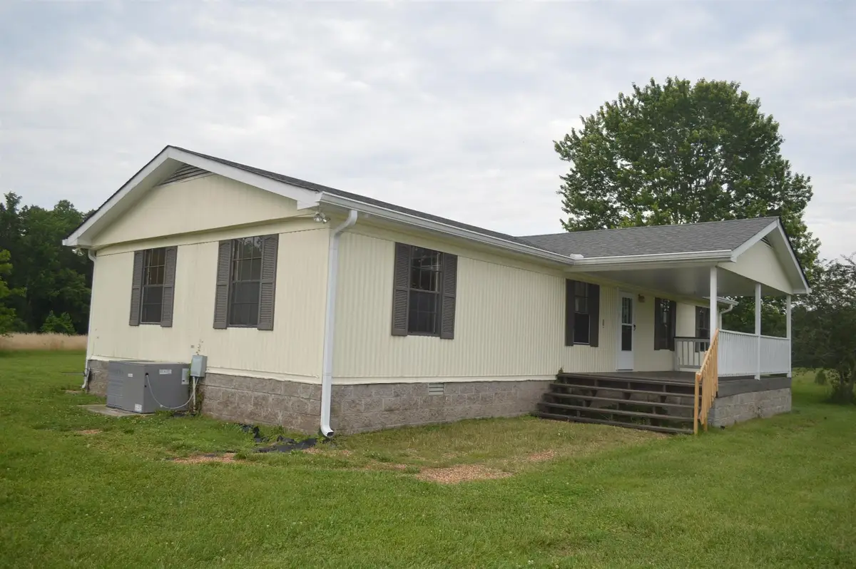 1894 Mosley Ferry Rd, Chapmansboro, TN 37035 - #1
