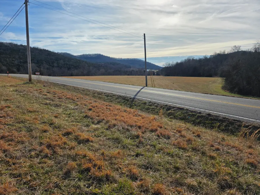 990 Wartrace Hwy, Pleasant Shade, TN 37145 - #3