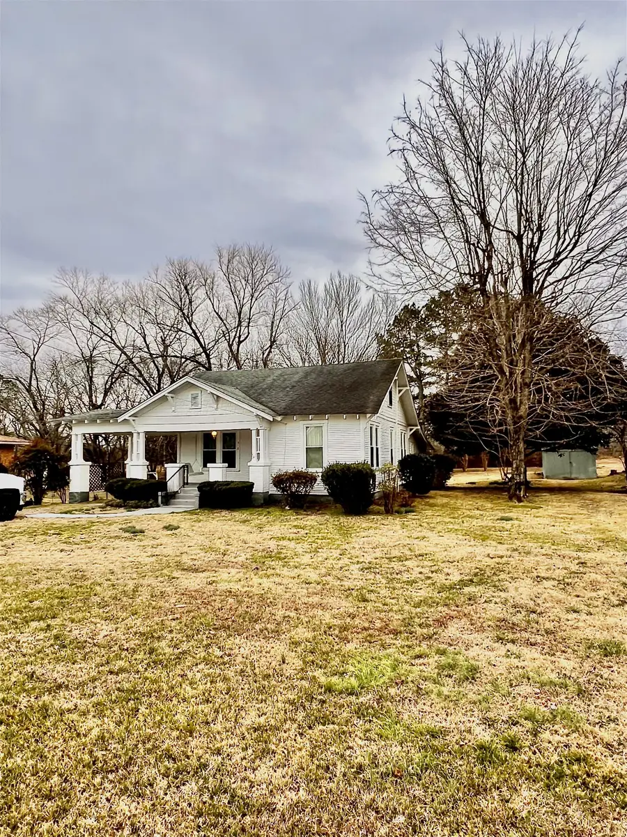 518 2nd Ave S, Loretto, TN 38469 - #3