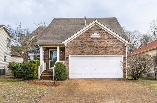 2944 Steamboat Dr, Nashville, TN 37214