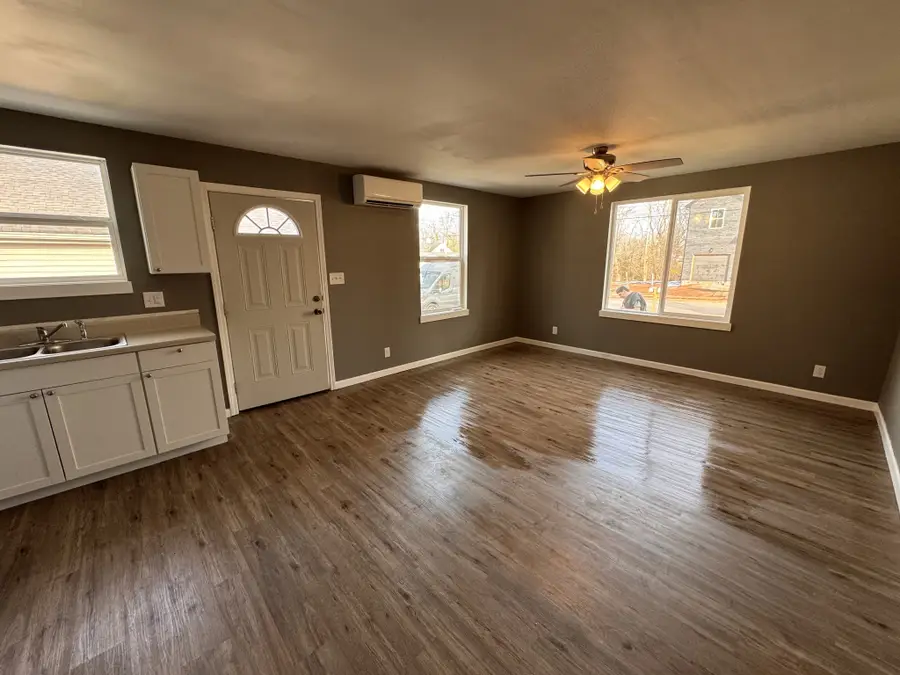 820 Gracey Avenue, Clarksville, TN 37040 - #3