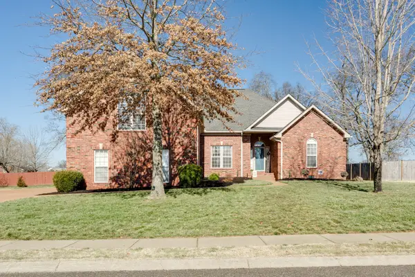 1038 Notting Hill Dr, Gallatin, TN 37066