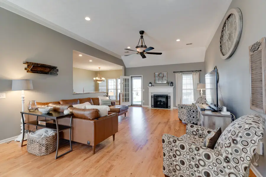 1038 Notting Hill Dr, Gallatin, TN 37066 - #3