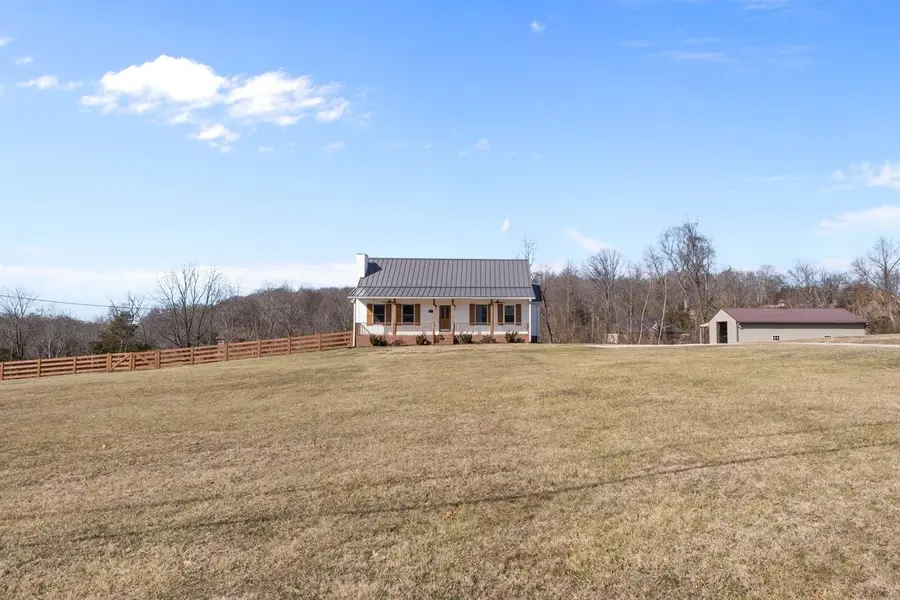 1024 E Piney Rd, Dickson, TN 37055 - #2