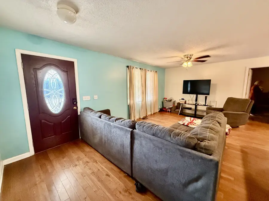 255 Fay Creek Rd, Wartrace, TN 37183 - #2