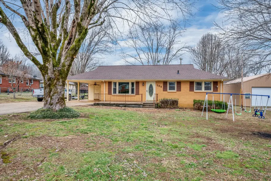 104 Dupont Ave, Waverly, TN 37185 - #3