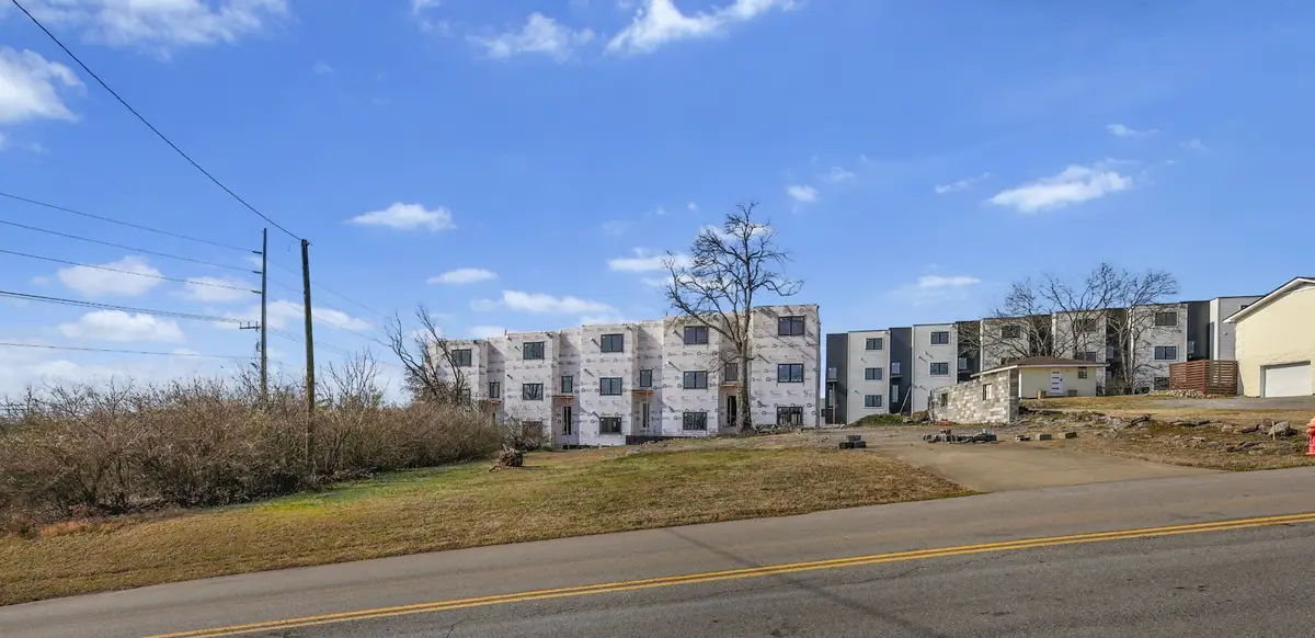 2605 Old Buena Vista Rd, Nashville, TN 37218 - #1