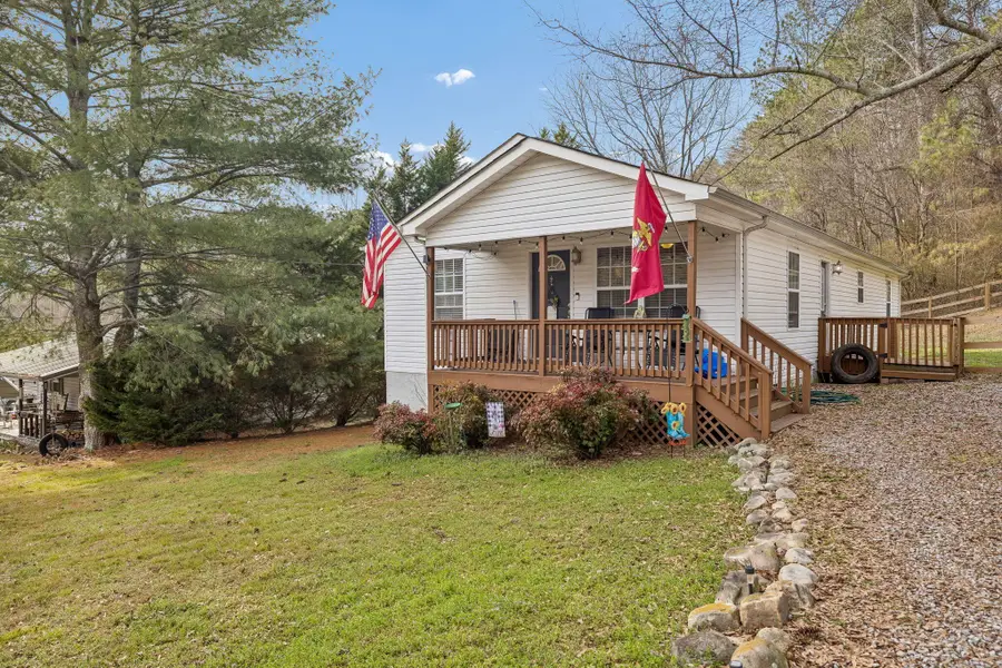 617 Bradley Avenue, La Fayette, GA 30728 - #2