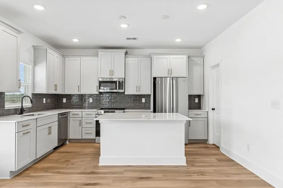 301 Strong Street, Columbia, TN 38401 - #2