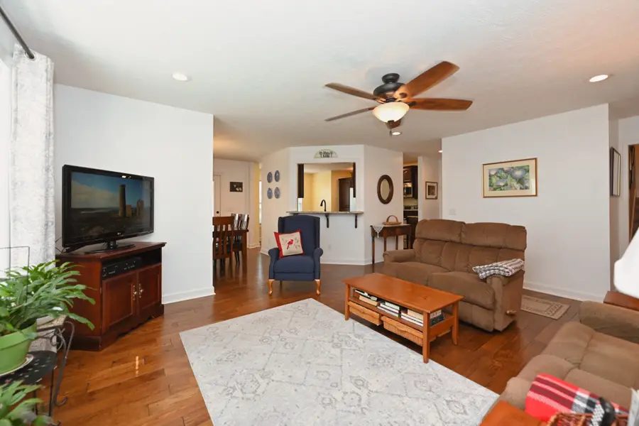 1005 Candace St, Gallatin, TN 37066 - #2