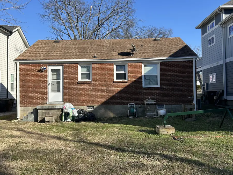 621 Eastboro Dr, Nashville, TN 37209 - #3