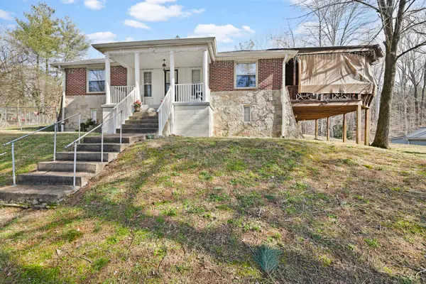 498 Highway 100, Centerville, TN 37033