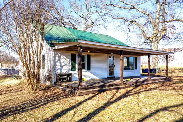 135 Campbellsville Pike, Ethridge, TN 38456