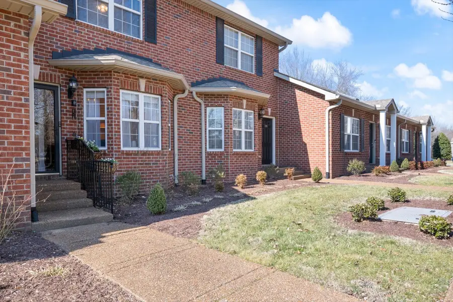 1007 Cashmere Dr, Thompsons Station, TN 37179 - #2