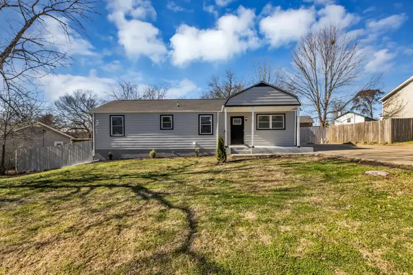 110 Cedar Ridge Dr, La Vergne, TN 37086