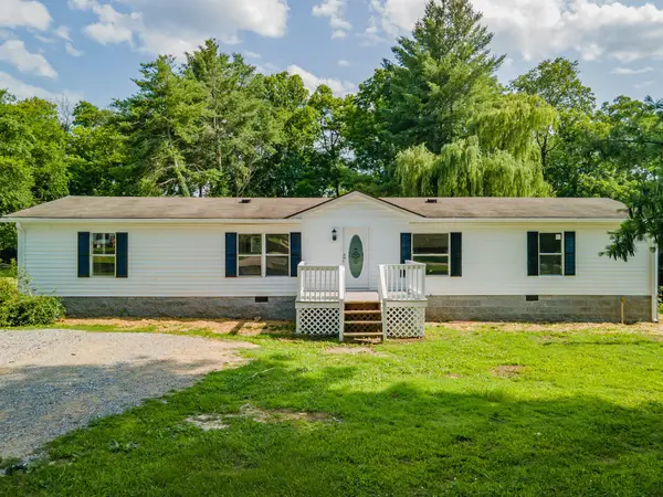 3907 General Lee Rd, Culleoka, TN 38451