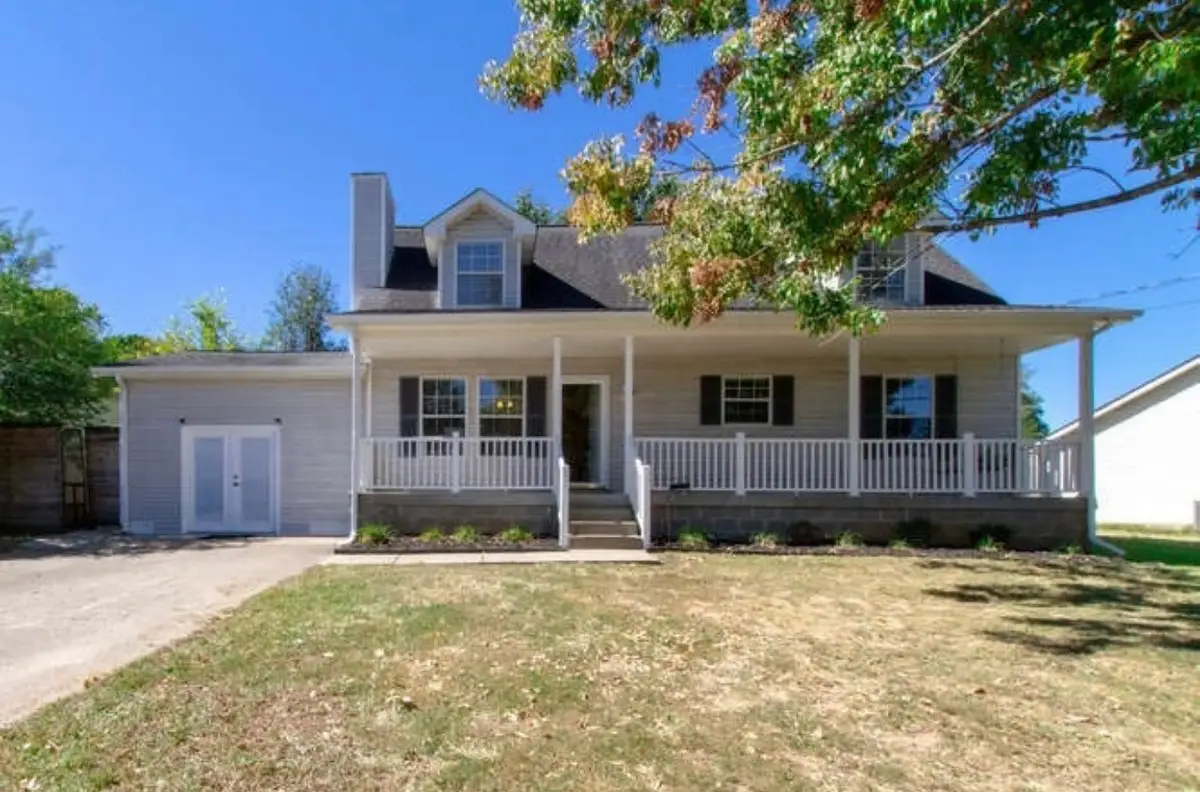 205 Clearlake Dr, La Vergne, TN 37086 - #1