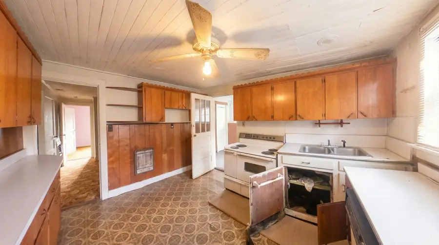 344 Hogans Creek Rd, Carthage, TN 37030 - #2