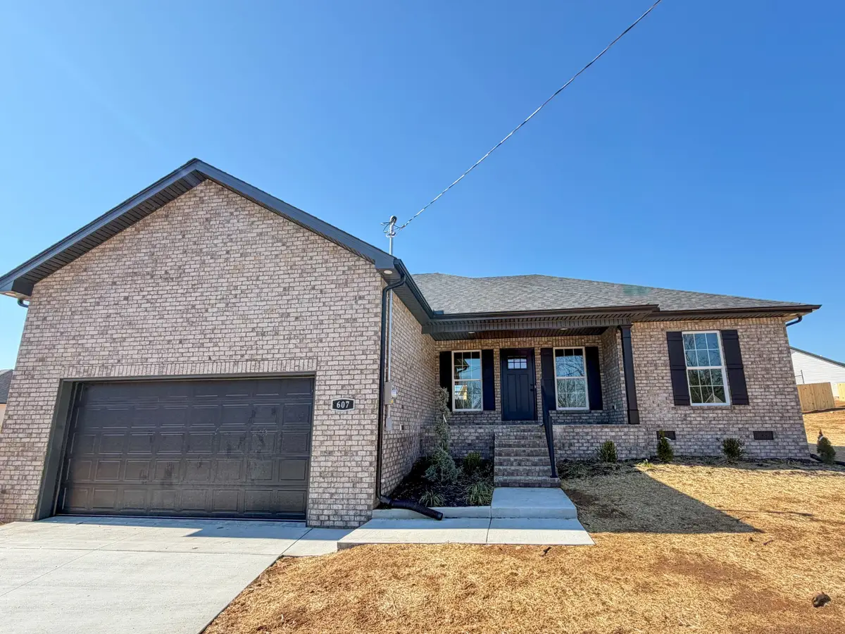 607 Shadow Dr, Shelbyville, TN 37160 - #1