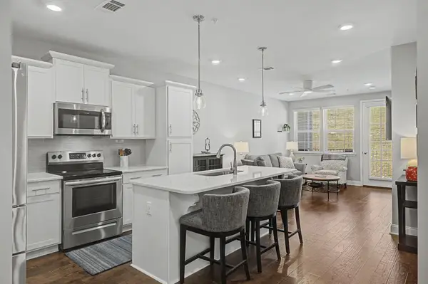 6000 Shadow Green Dr #201, Franklin, TN 37064