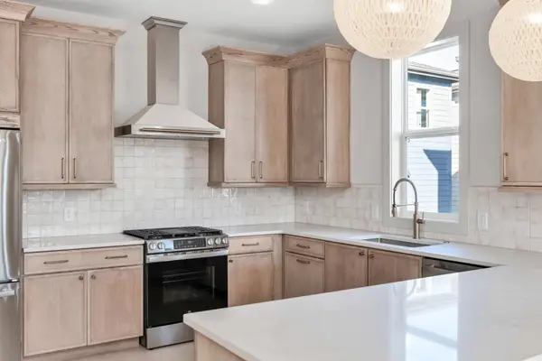 311 Edith Cir, Nashville, TN 37208