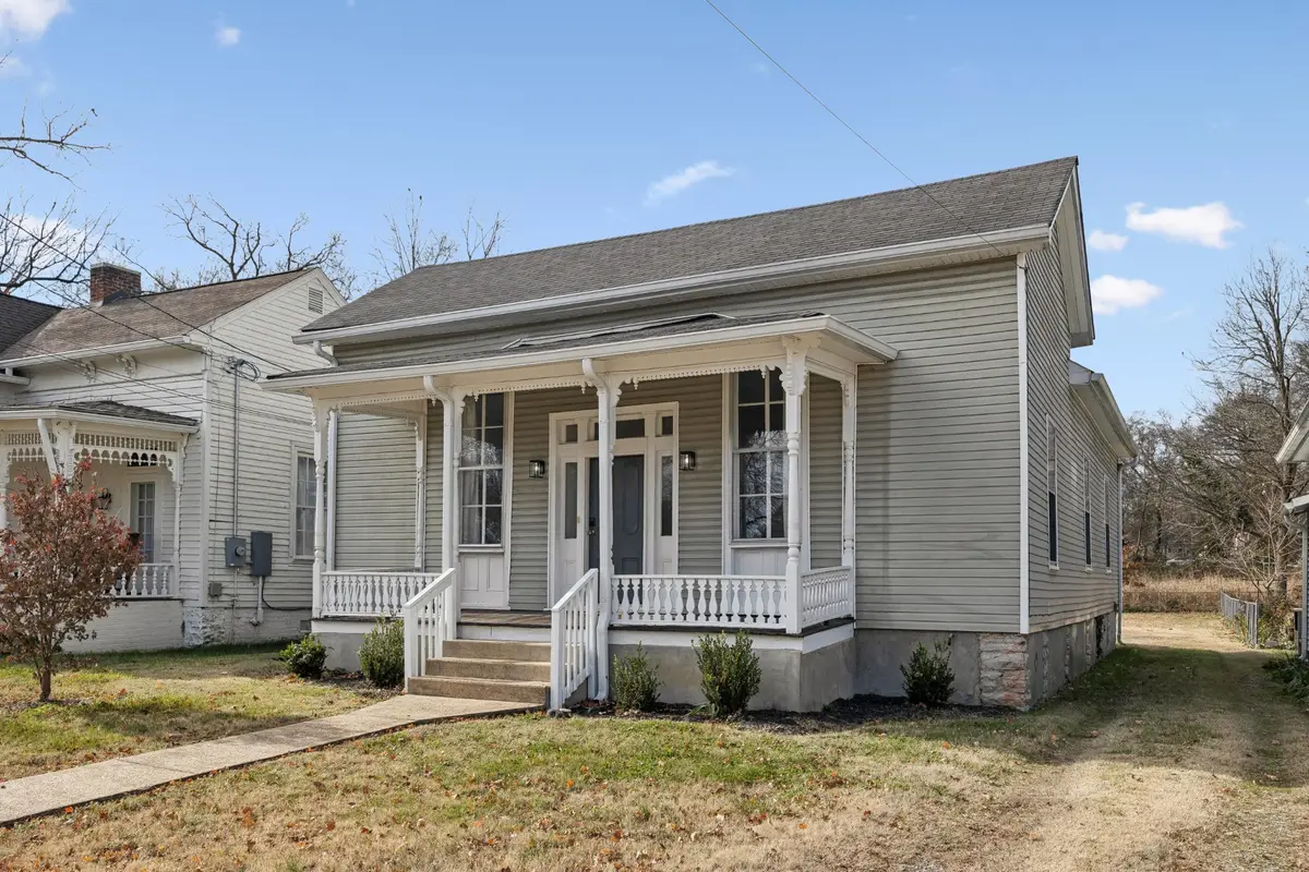 1010 S High St, Columbia, TN 38401 - #1