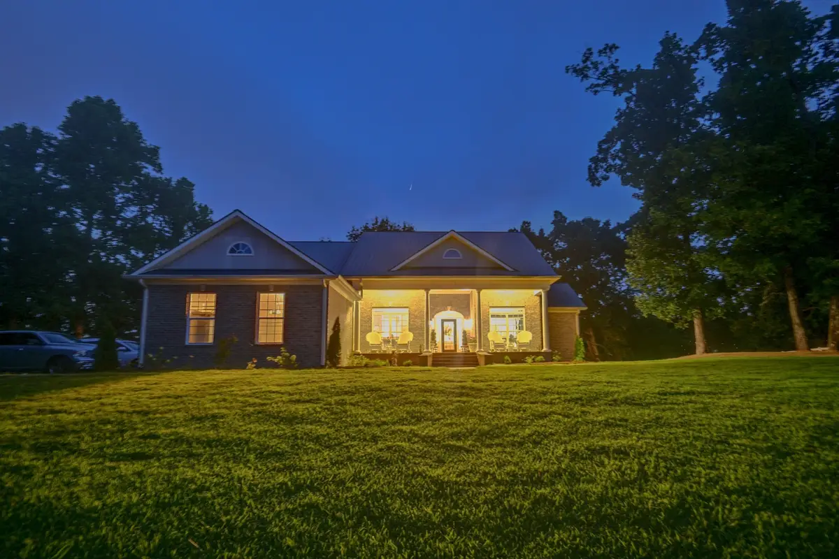 1425 Bartlett Hollow Rd, Petersburg, TN 37144 - #1