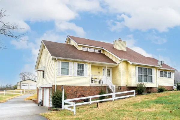 1041 Sandy Valley Rd, Hendersonville, TN 37075