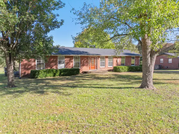 310 Benco Hills Dr, Camden, TN 38320