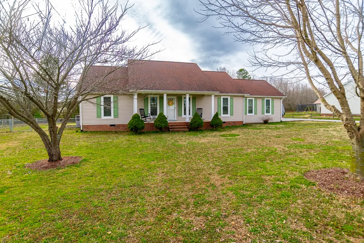 14 Long Meadow Dr, Fayetteville, TN 37334 - #1