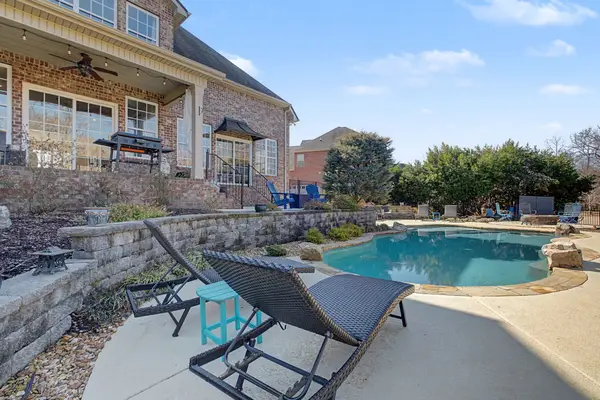 427 Creekview Drive, Murfreesboro, TN 37128