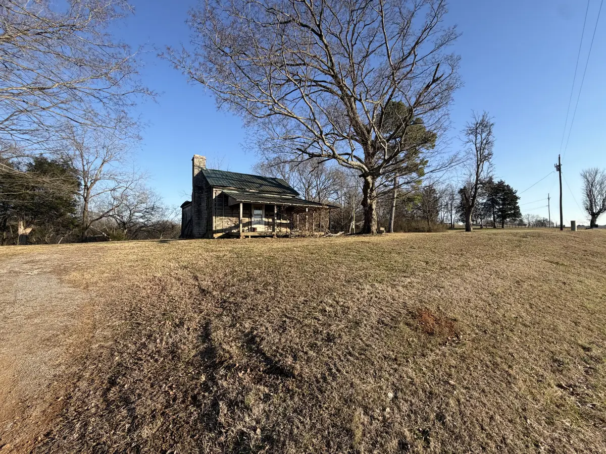 1166 Halls Mill Rd, Unionville, TN 37180 - #1